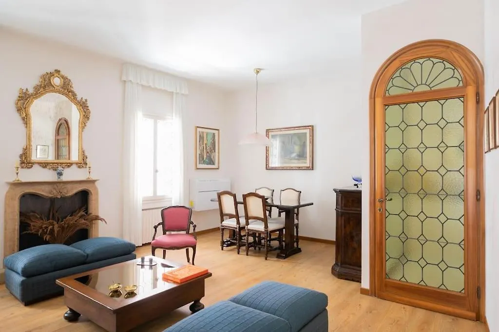 Classy Spacious Apartment Close To St.Mark Square Venise