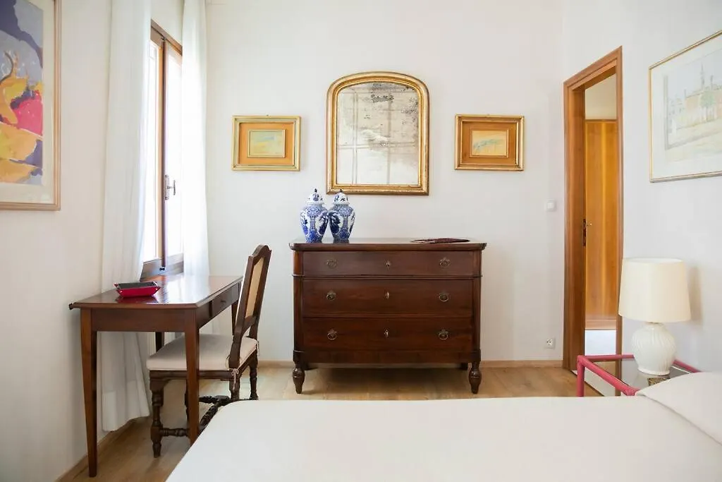 Classy Spacious Apartment Close To St.Mark Square Venise Italie