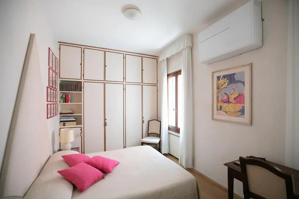 Classy Spacious Apartment Close To St.Mark Square Venise