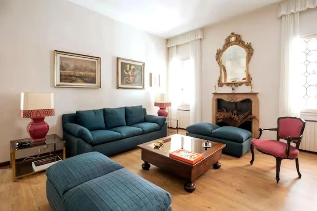 Classy Spacious Apartment Close To St.Mark Square Венеция Италия