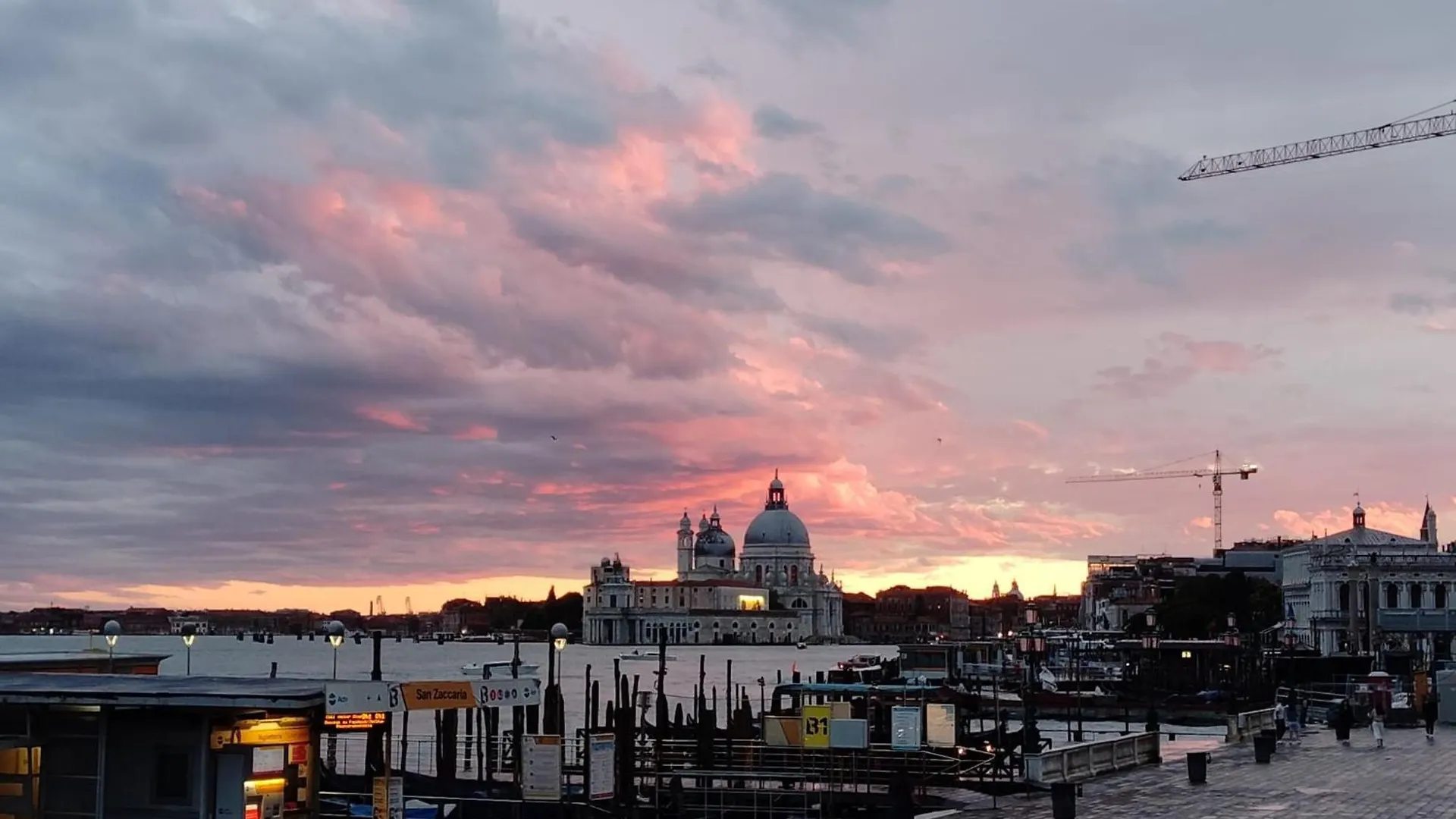 Classy Spacious Apartment Close To St.Mark Square Venise